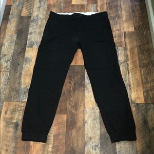 Men’s Levi’s joggers